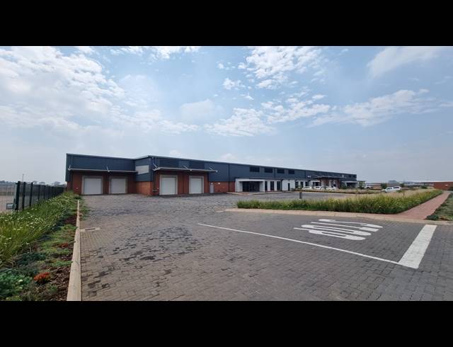 1,773M² WAREHOUSE TO LET IN GLEN MARAIS